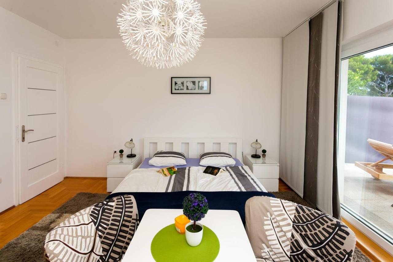 Terrace Apartment Hvar Town Extérieur photo